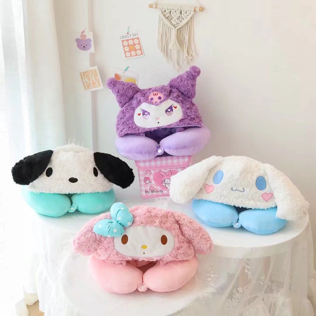 BANTAL LEHER BONEKA CINNAMOROLL MELODY KUROMI POCHACCO DOG NECK PILLOW IMPOR