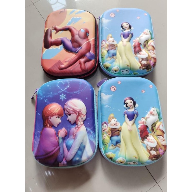 

Pencil case sleting embos 7d motif disney satuan