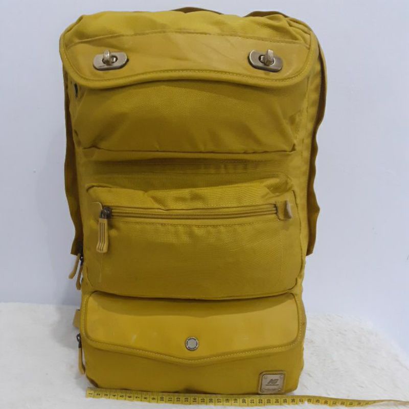 Tas Ransel Second / Preloved / NEW BALANCE Backpack Kuning / Tas Bekas.