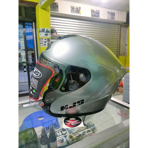 Helm Njs Kairoz Silver Steel Glossy