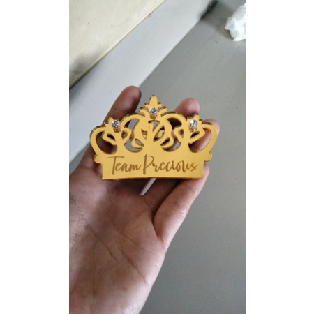 pin hijab bentuk mahkota akrilik gold