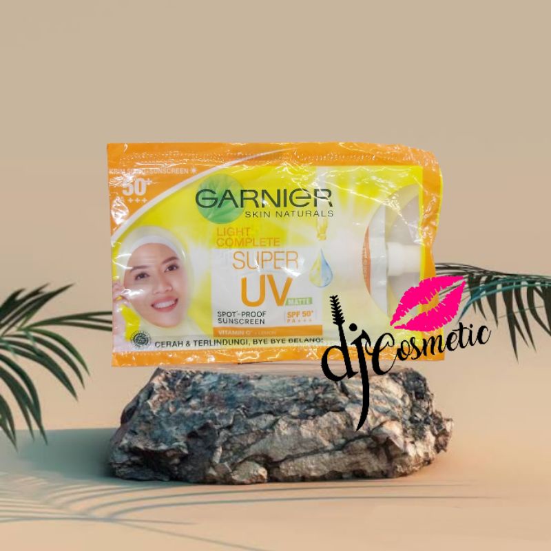 [Saset 7ml] Garnier Light Complete Super UV Matte SPF 50+ PA +++ Sachet