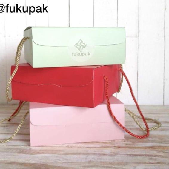 

Box Handle Tali 22x22 | Kotak Kue Spiku Cake Roti Dessert Box (10pcs) - Hijau Muda