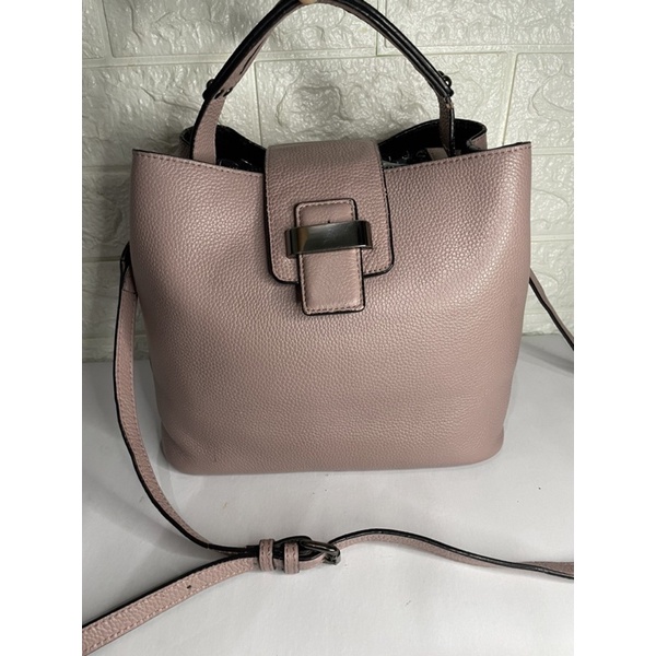 Della Stella Sling bag