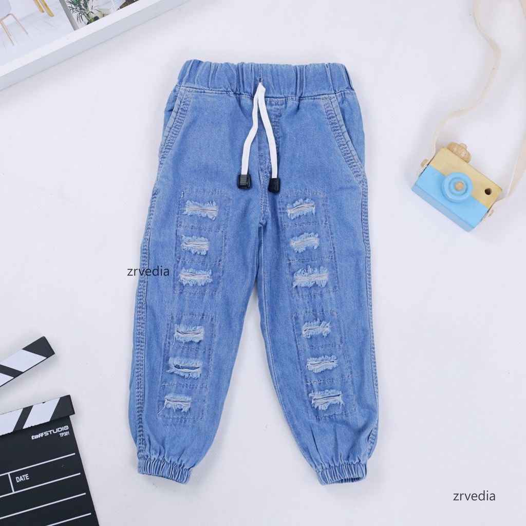 (1-5 Tahun) Ripped Jogger Jeans / Universal Anak Laki Perempuan Bahan Denim Celana Panjang Levis Lepis Denim Pants Sobek Jins Korea Kualitas Import  Kiosbalitaaprillia