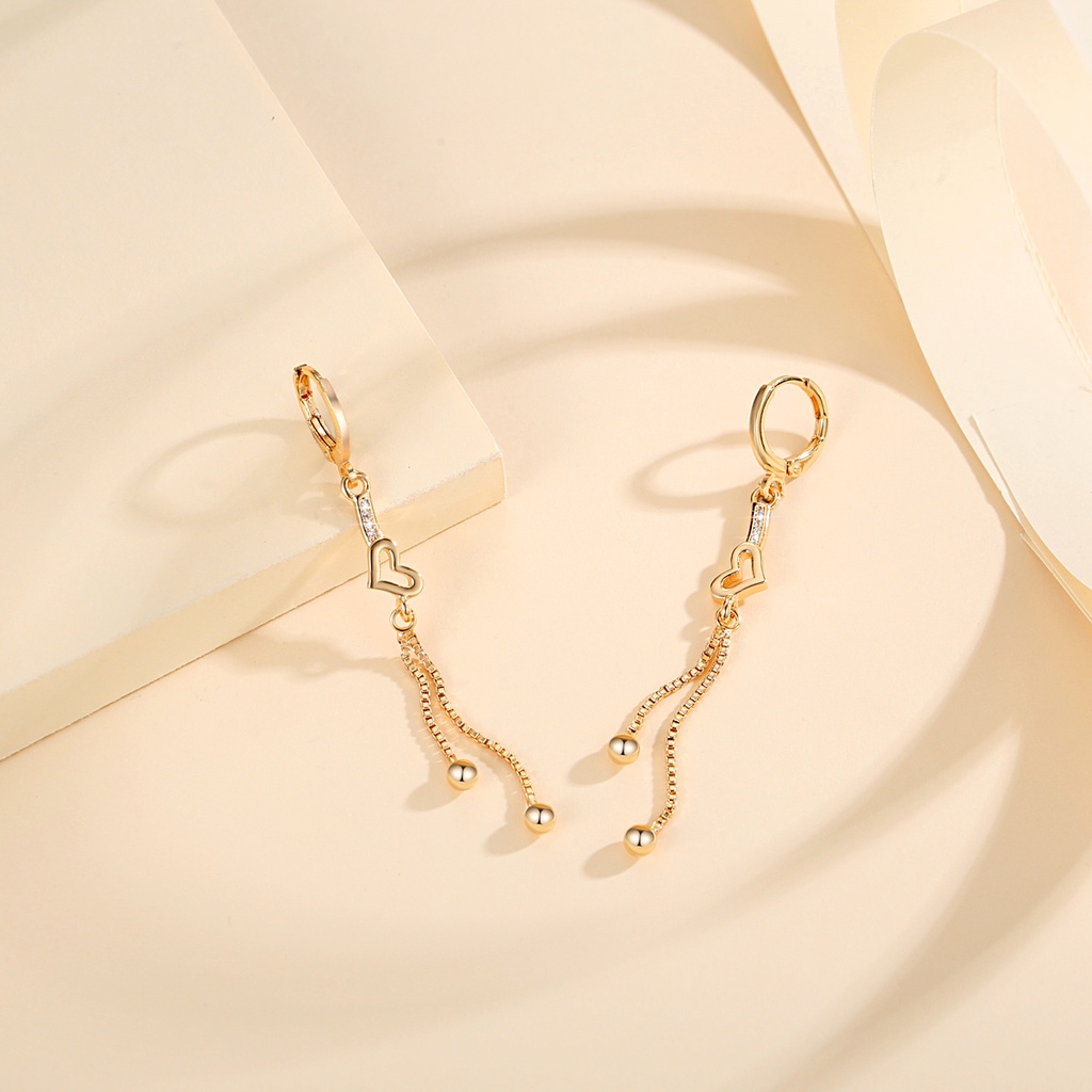 Y790 【Barang spot】Anting Hati Wanita Korea 18K Lapis Emas Titanium Anti Karat Hati Anting Rumbai Panjang