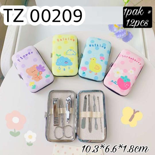 gunting kuku set alat manicure pedicure isi 7 meni pedi box kulit TZ209