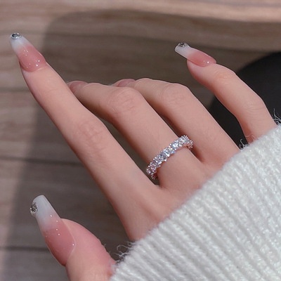 Perhiasan Cincin Jari Lapisan Ganda Bahan Alloy Aksen Berlian Imitasi Gaya Korea Untuk Wanita