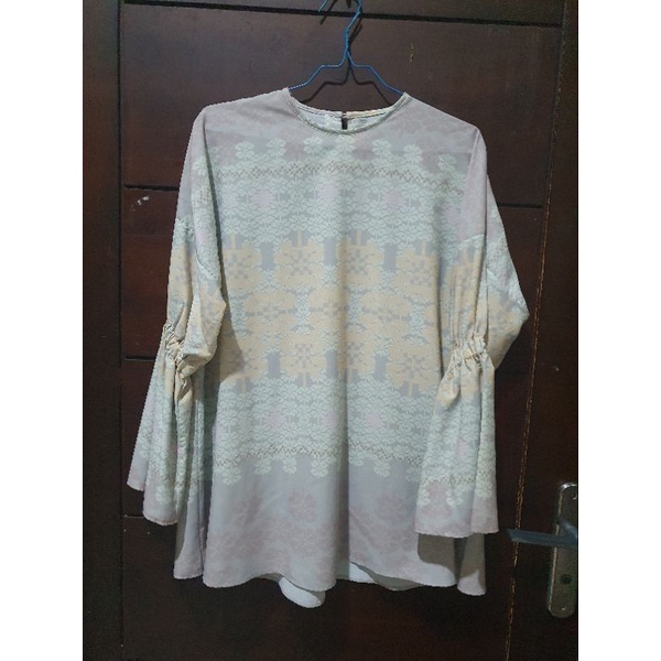 Top RiaMiranda Preloved