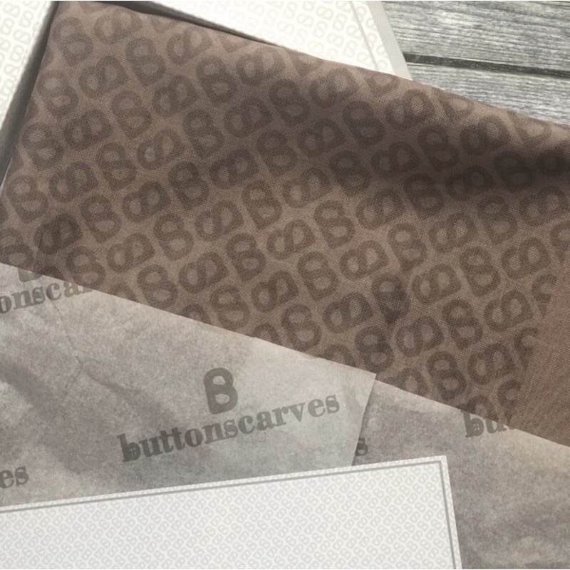 Buttonscarves Tapis Square Dusty Rose