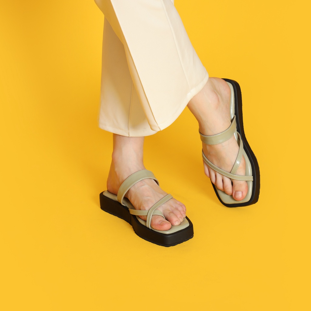 Sandal Tali Silang Sriti Camillia Sage