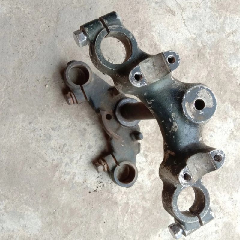 T TRS ORIGINAL SEGITIGA ATAS BAWAH SUZUKI TRS ORIGINAL SECOND STANDAR BELUM PNP CB GL