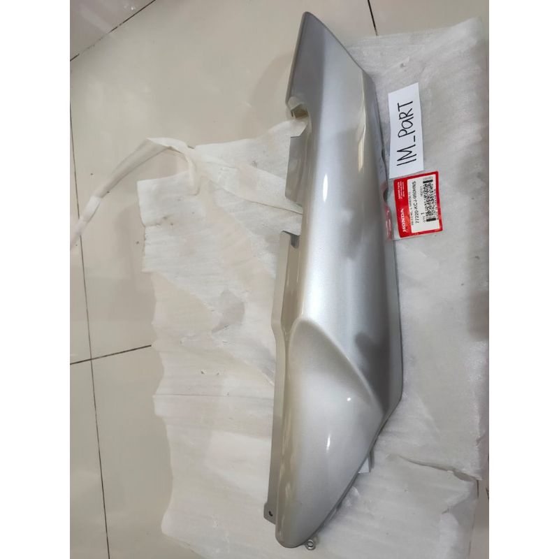 COVER BODY KIRI TIGER REVO SILVER ORI AHM
