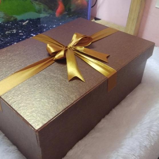 

kotak kado besar/gift box/30x19x10cm/brown diamont