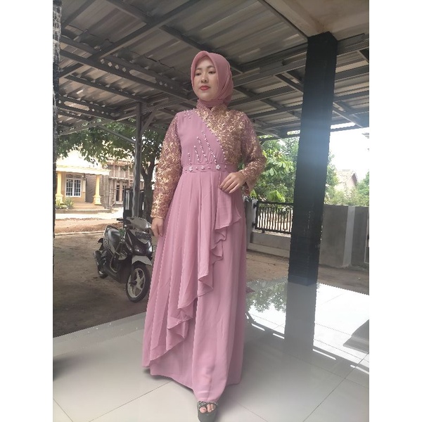 dress pesta