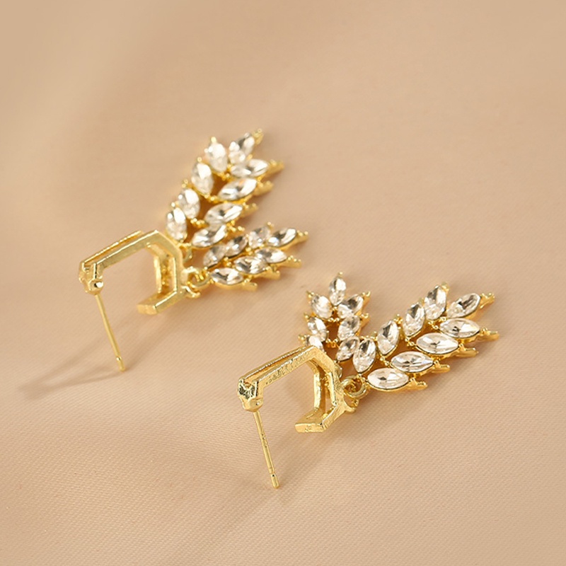 2022 Anting Tusuk Gantung Wanita Desain Daun Asimetris Hias Kristal / Berlian Gaya Retro Untuk Hadiah