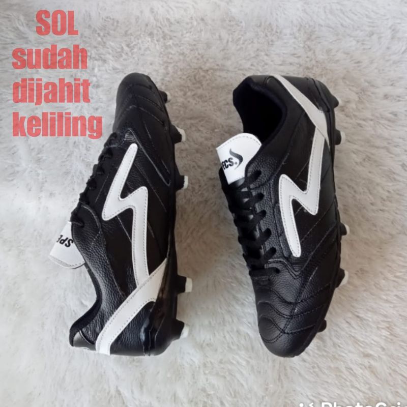 sepatu bola kulit asli sepatu sepak bola specs  sol sudah di jahit keliling