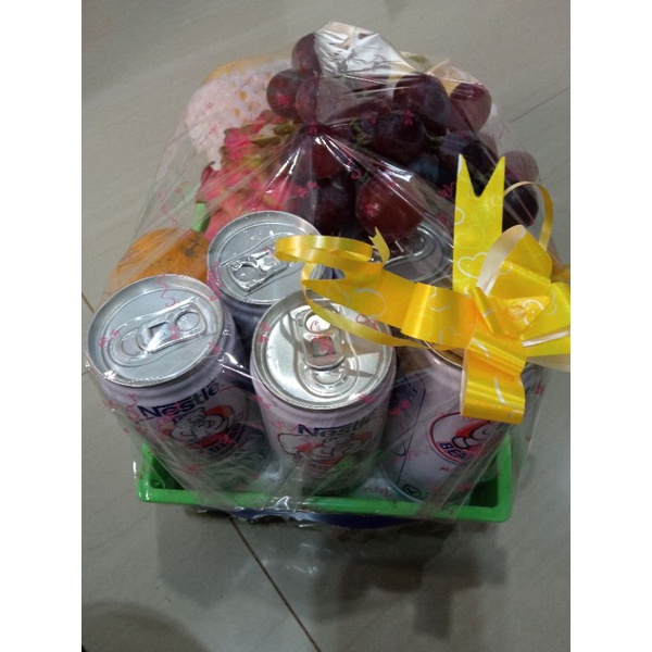 

parcel hampers buah dan susu