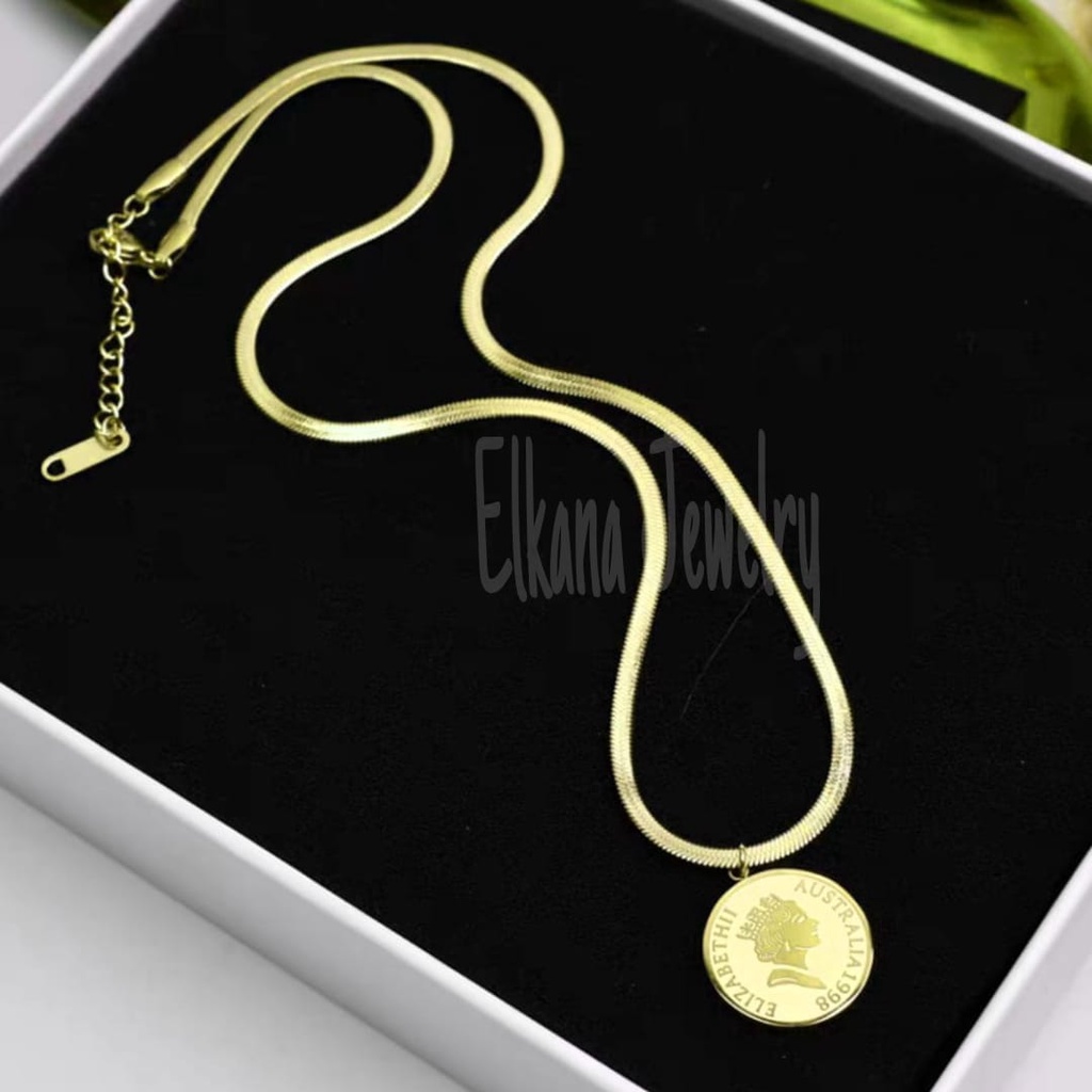 KALUNG TITANIUM COIN GOLD ELIZABETH Perhiasan super berkelas korea anti karat dan anti luntur