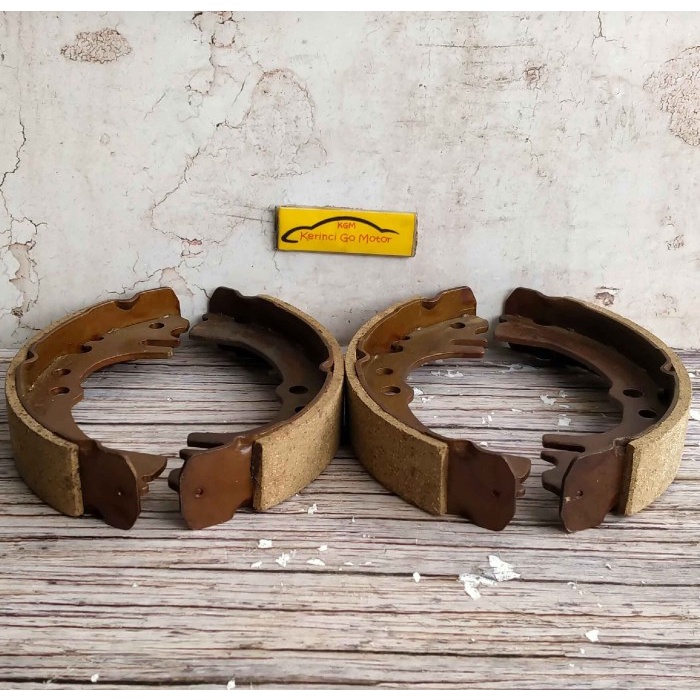 BRAKE SHOE KAMPAS REM BELAKANG DAIHATSU CERIA KGW K-024