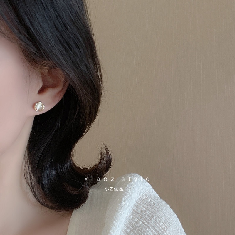 Anting Stud Opal Warna Emas Gaya Elegan Untuk Wanita