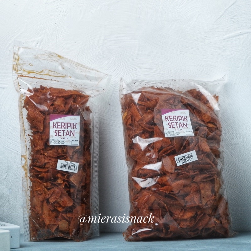 

Keripik Seuhah Pedas Gila 250g | kripik singkong pedas | snack kiloan | makanan pedas