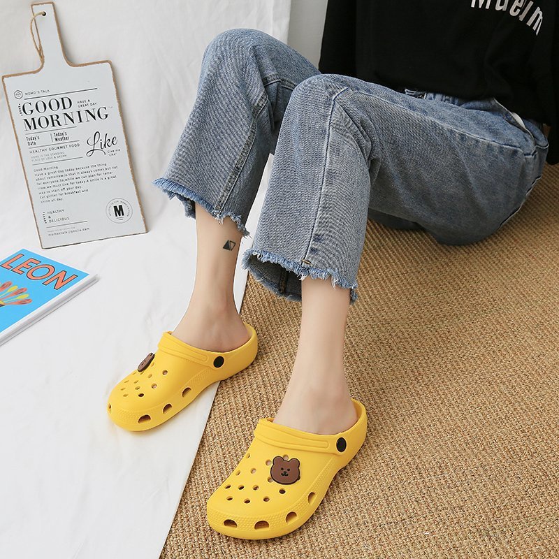 Alibaba1688 Sandal Slip On Wanita Motif Bear Simple Bahan Karet Empuk Elastis