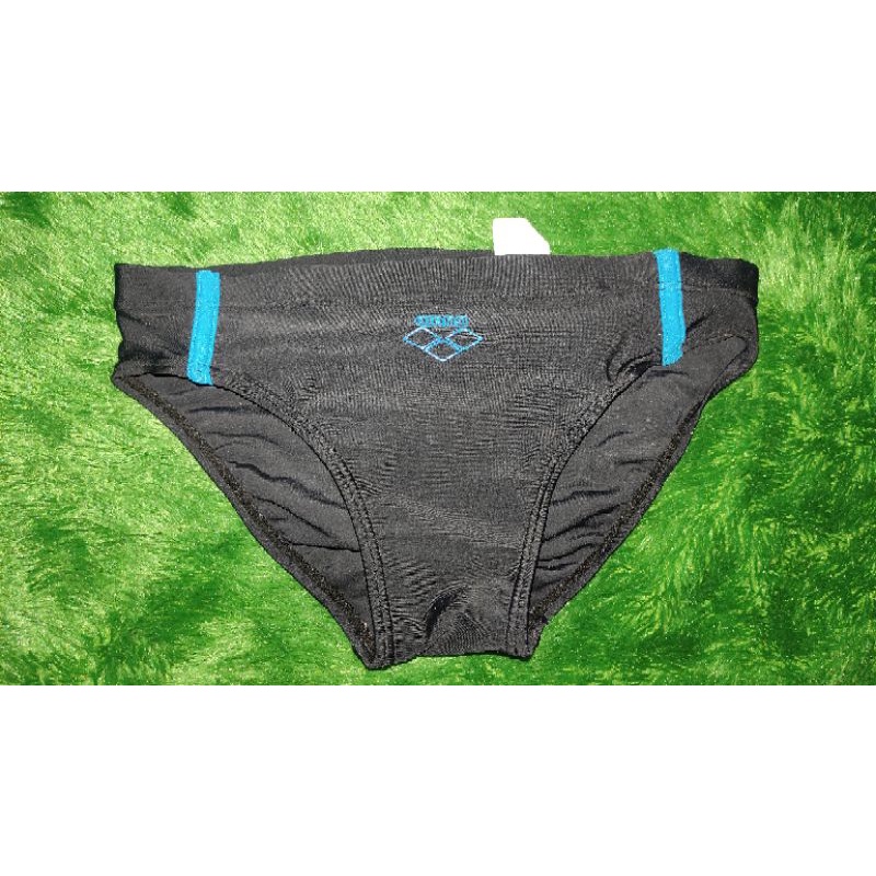 Celana renang segitiga lycra ketat atlet pria