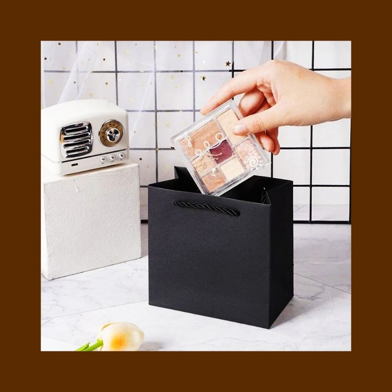 

HARGA GROSIR Paperbag Kece untuk kosmetik & assesories PREMIUM 11 x 8 x 14 cm.