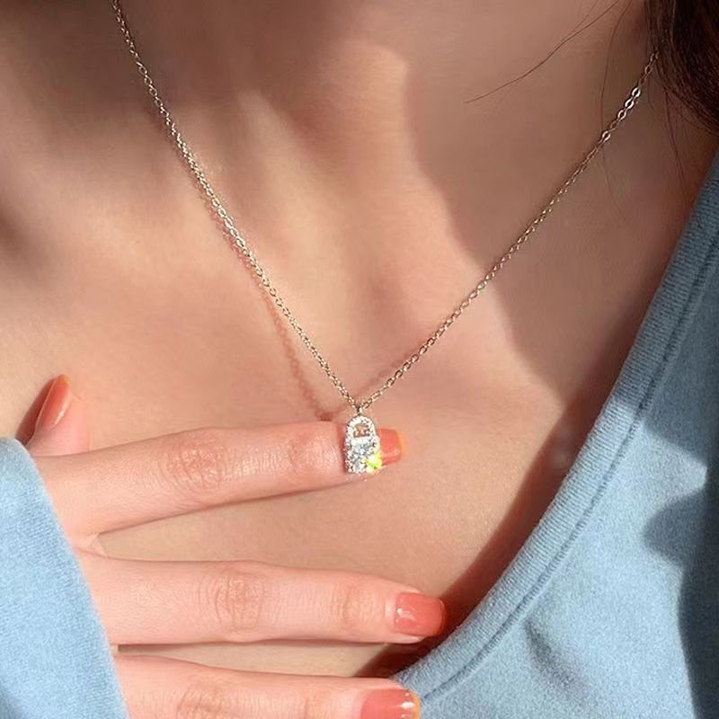 Fashion Women Jewelry Alloy Rhinestone Lock Pendant Necklace