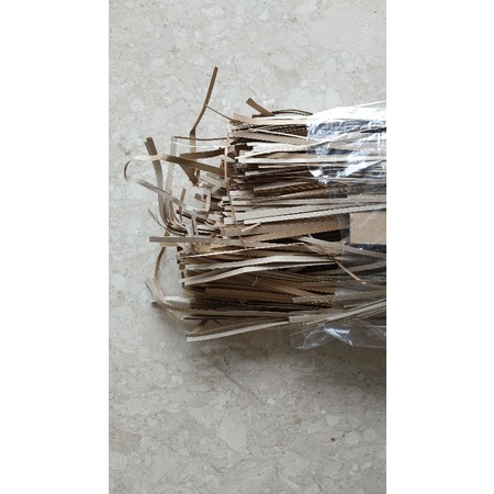 

Kertas Cacah/ Shredded Paper (Isi 1000 gram/ Kertas Kraft 125 gram)