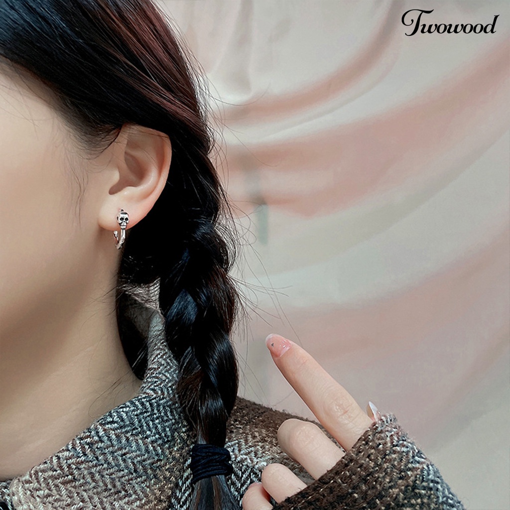 1 Pc Anting Bentuk Kepala Tengkorak Gaya Vintage Punk Untuk Wanita