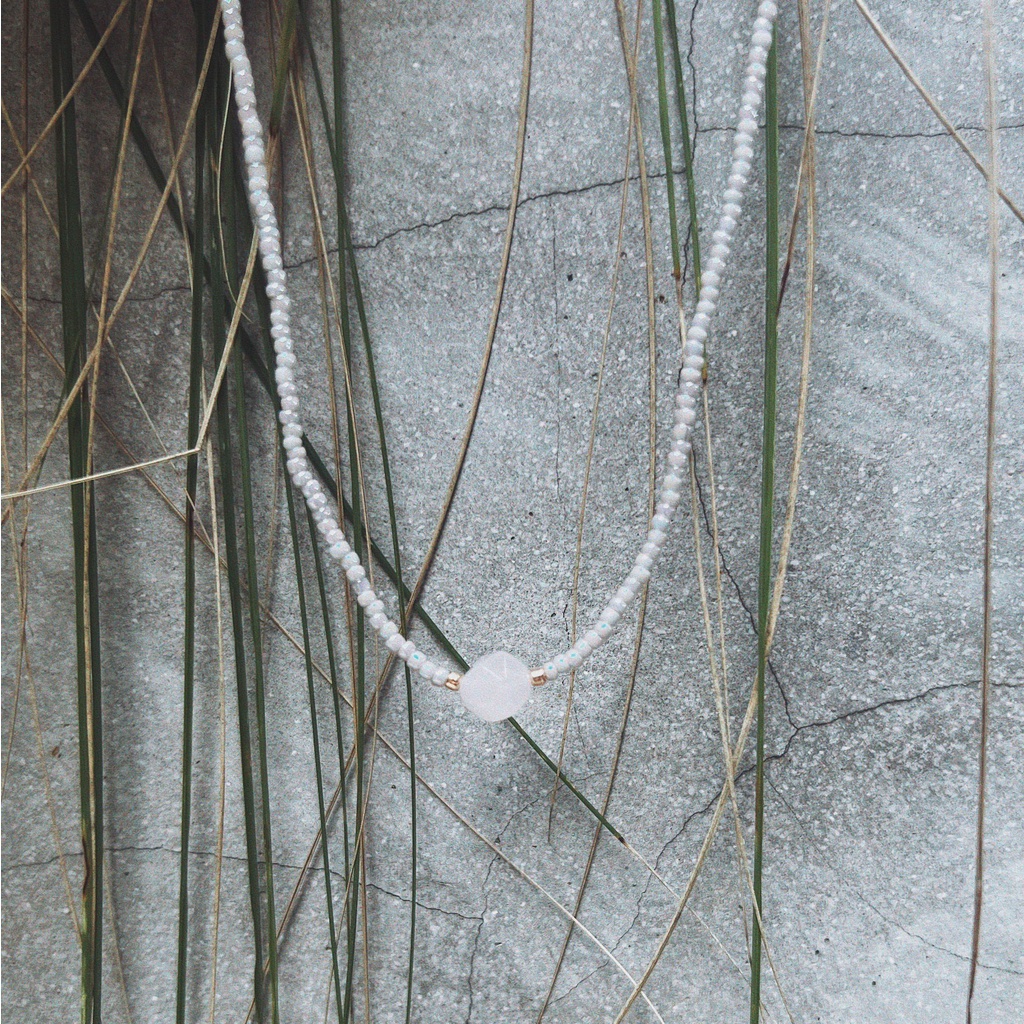 Minimalistic Nude Choker with Rose Quartz Gemstone