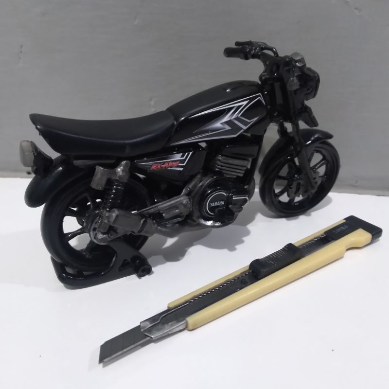 MINIATUR RX KING HITAM 2004 CUSTOM