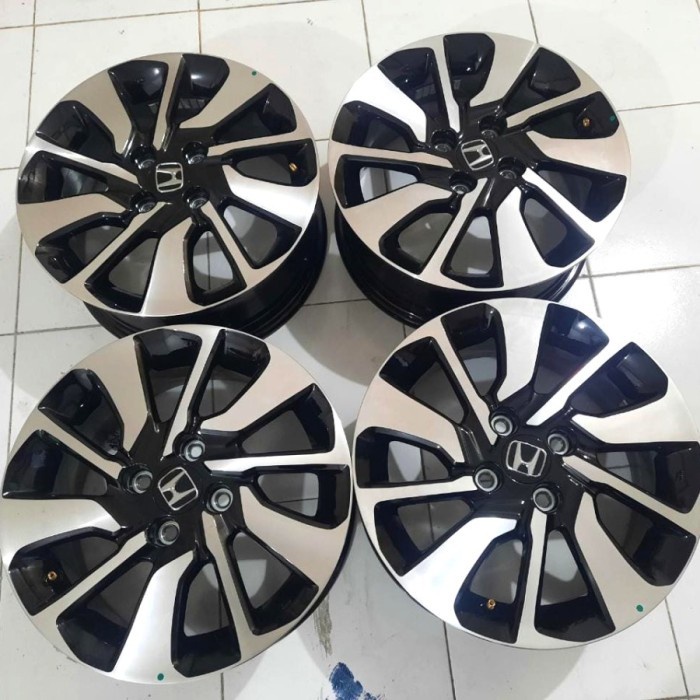 Velg Mobil bekas Seken STD BRIO RS R15X6 4X100 ET53