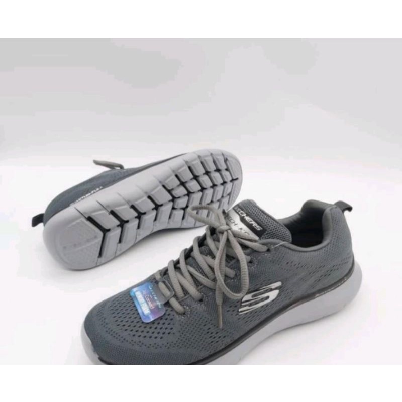 sepatu sneakers/ sepatu sketcher pria murah