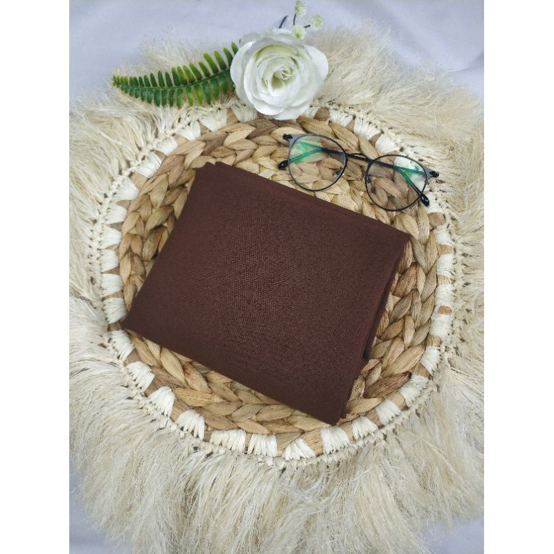 kerudung hijab SegiEmpat Syar'i Wolfis Premium size 130x130/hijab segiempat wollfis jumbo size 130x1