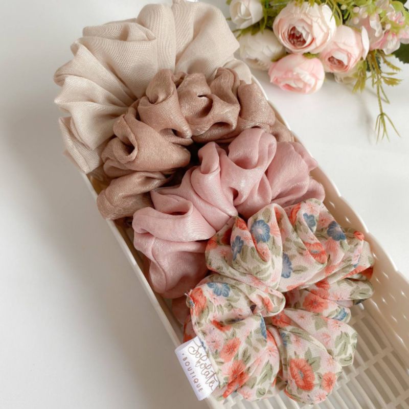 ikat rambut motif bunga | scrunchie motif | ikat rambut cantik | aksesoris rambut