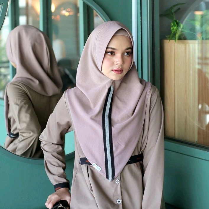 Alya Hijab By Naja - Natasha Hoodie - Hijab Hoodie