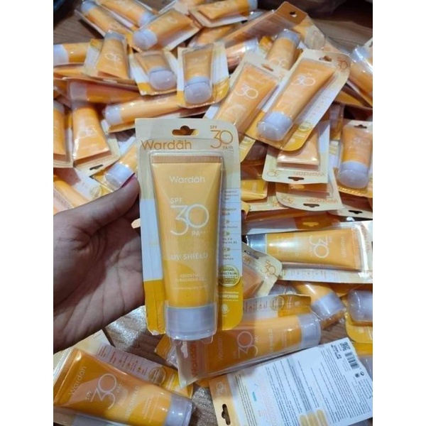 SUNSCREEN WARDAH SPF 30