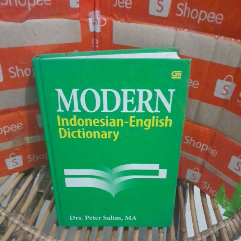 Jual KAMUS MODERN IndonesianEnglish Dictionary by Peter Salim,ma