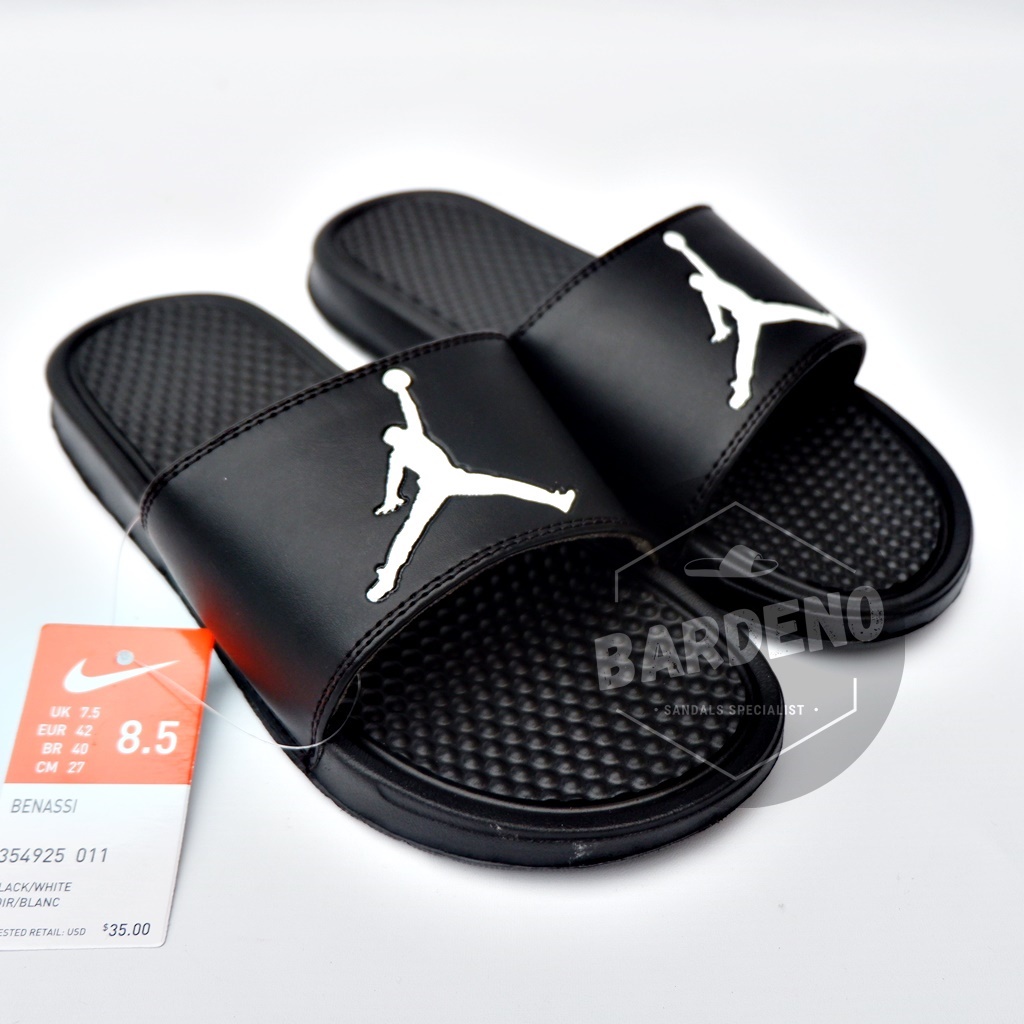 harga sandal nike benassi