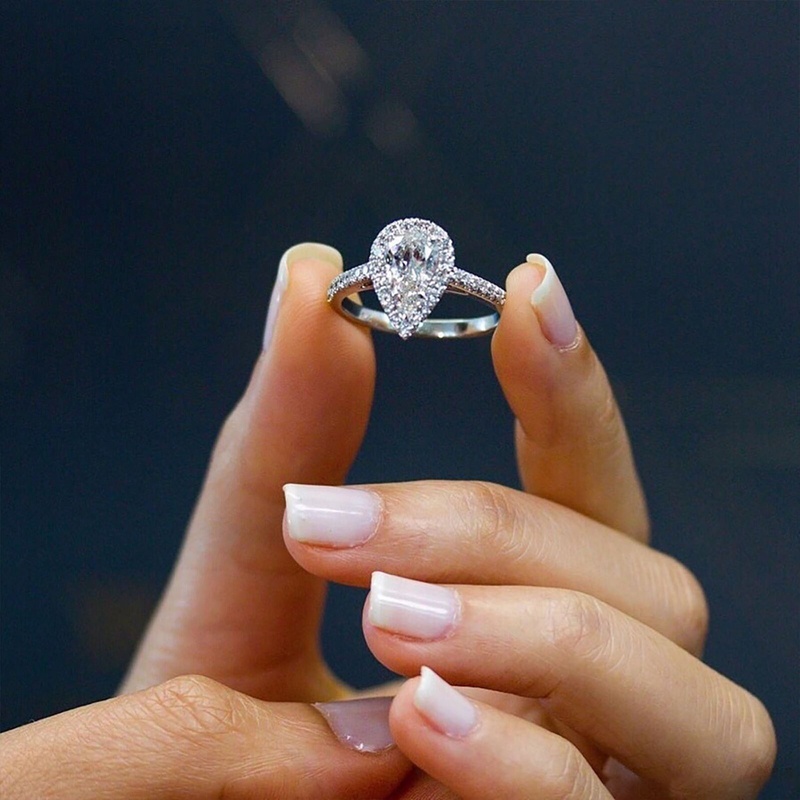 Fancyqube Cincin Silver Cubic Zirconia Berlian Imitasi Bentuk Tetesan Air Untuk Pengantin