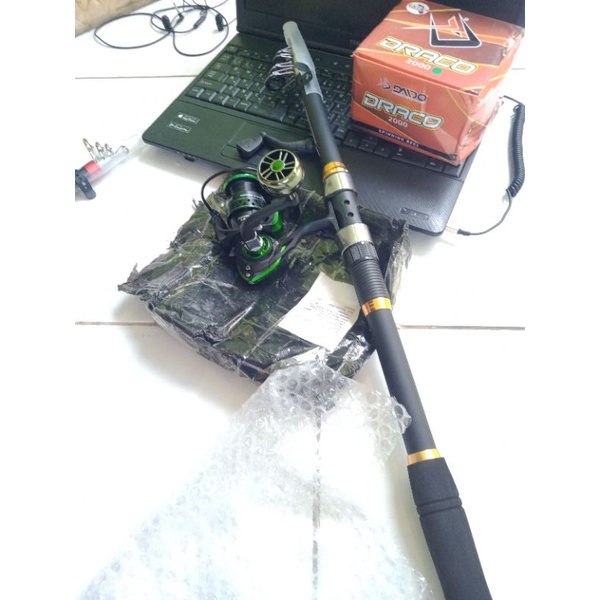 Set pancing joran lipat UK 3 mter+ katrol daido 2000-6bb -9kg