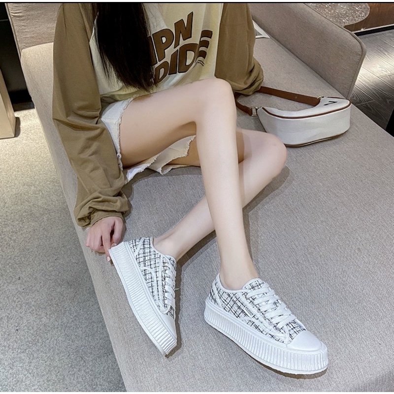 AVANCEID 1852 Sepatu Sneakers Wanita Tali Hitam Putih Import