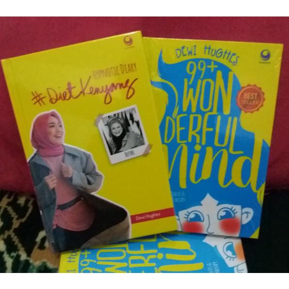 

PROMO Paket 2 Buku Hypnotic Diary Diet kenyang & Wonderful Mind Dewi Hughes