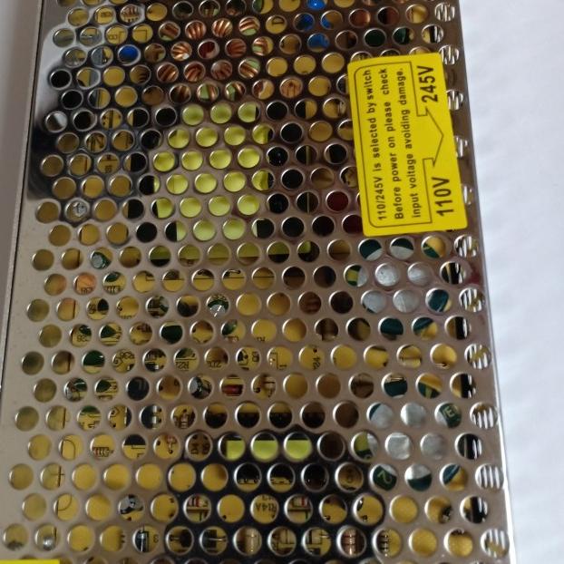 Power Supply Adaptor Switching 12V 10A / Trafo 12 Volt 10 Ampere