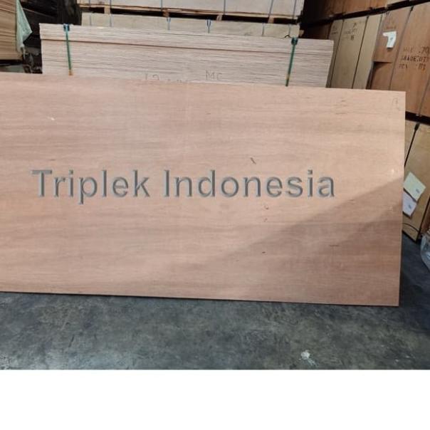 Triplek MC 12mm 122x244cm / Plywood Meranti Campur 12mm 4x8