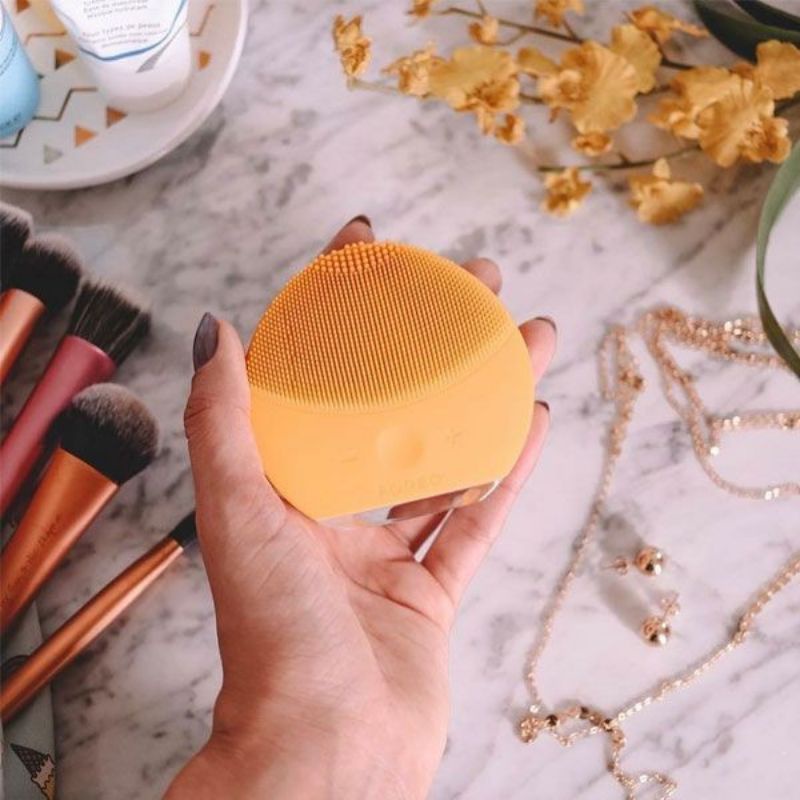 Foreo Luna2 Alat Sikat Pembersih Facial Treatmean Perawatan Kecantikan Pemijat Wajah Muka Silicon Silikon Cuci Muka Anti Komedo Pria Wanita Murah Terlaris COD