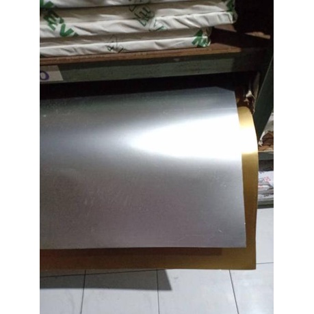 

ぷ Jual kertas emas/glory emas/gold board 250gsm ukuran 79x109 FREE POTONG ㅧ